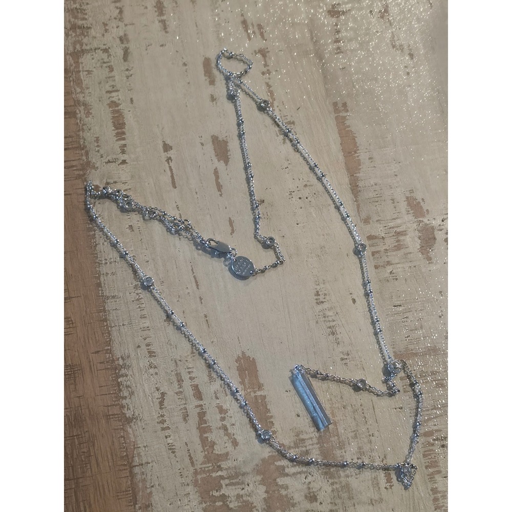 Henri Bendel New York Silver Tone Layered Lariat Crystal Bar Pendant Necklace - Picture 4 of 4